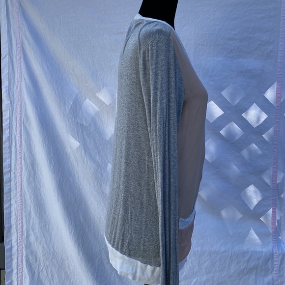 Monteau V-neck Button Up Cardigan Top - Picture 7 of 9